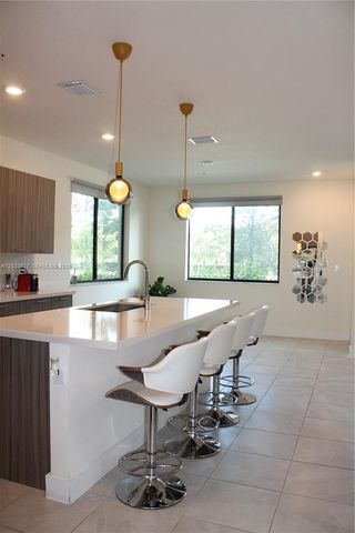 8265 NW 41 Street C110, Doral, FL 33166