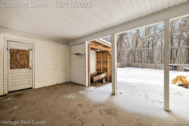 251 Doremus Avenue, Waterford Charter Township, MI 48328