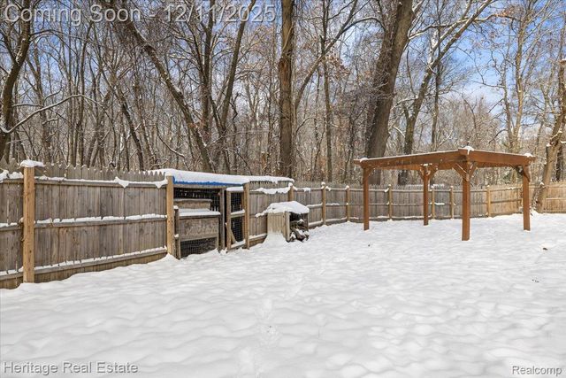 251 Doremus Avenue, Waterford Charter Township, MI 48328