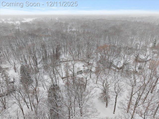 251 Doremus Avenue, Waterford Charter Township, MI 48328