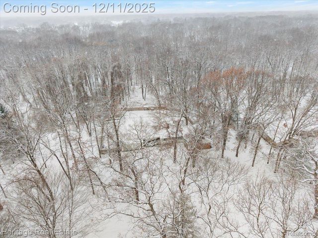 251 Doremus Avenue, Waterford Charter Township, MI 48328