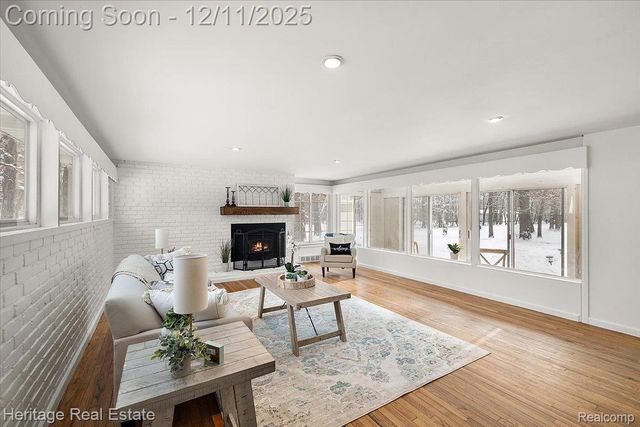 251 Doremus Avenue, Waterford Charter Township, MI 48328