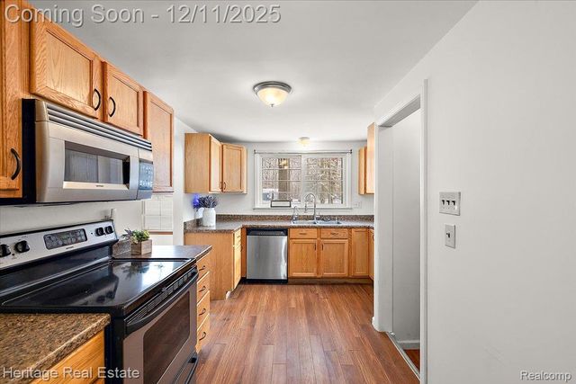 251 Doremus Avenue, Waterford Charter Township, MI 48328