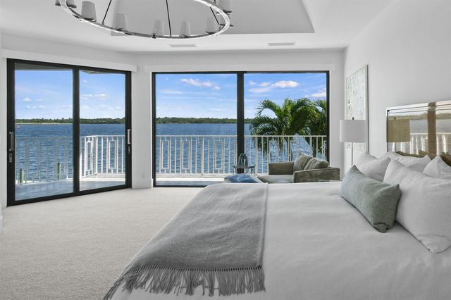 101 Bowsprit Drive, North Palm Beach, FL 33408