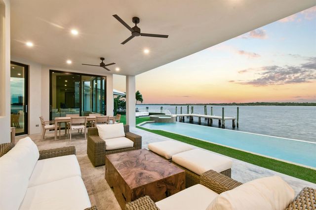 101 Bowsprit Drive, North Palm Beach, FL 33408