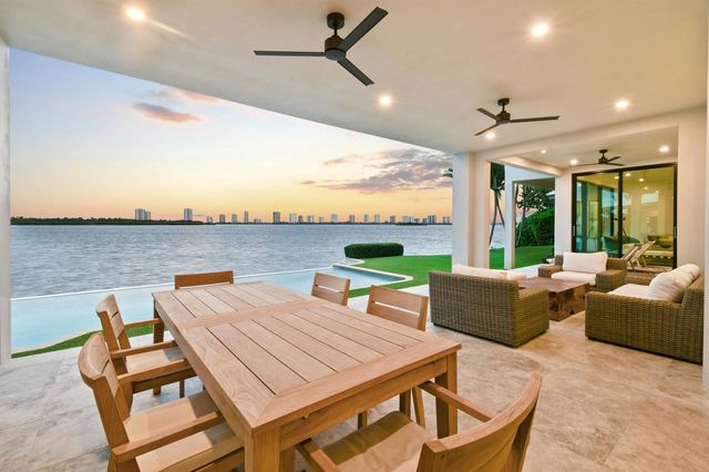 101 Bowsprit Drive, North Palm Beach, FL 33408