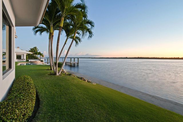 101 Bowsprit Drive, North Palm Beach, FL 33408