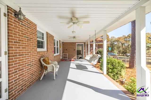 2574 Lower Hartley Bridge, Byron, GA 31008