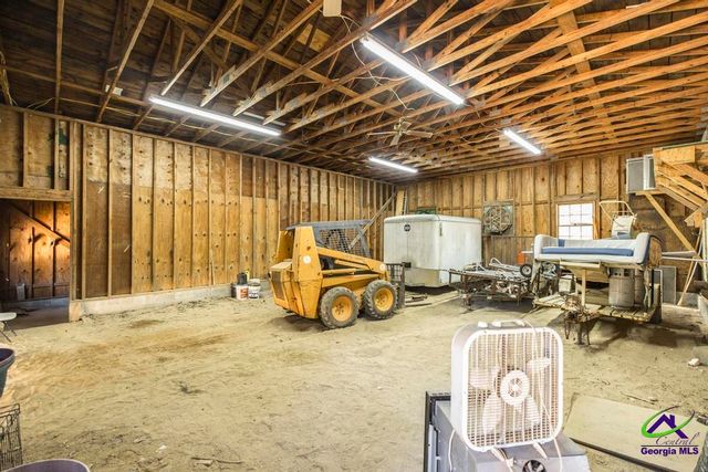 2574 Lower Hartley Bridge, Byron, GA 31008