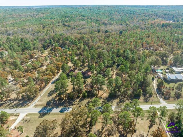 2574 Lower Hartley Bridge, Byron, GA 31008