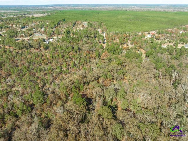 2574 Lower Hartley Bridge, Byron, GA 31008