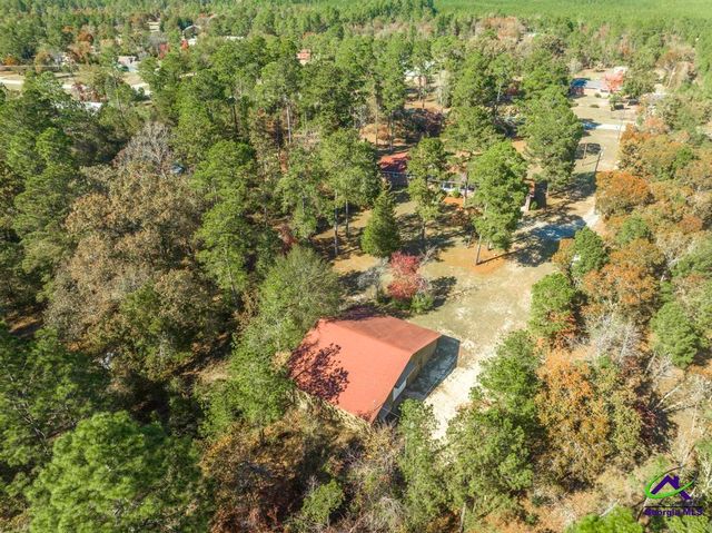 2574 Lower Hartley Bridge, Byron, GA 31008