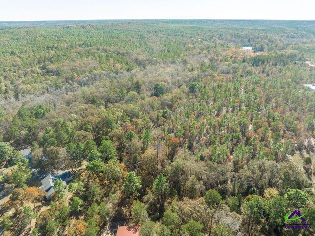 2574 Lower Hartley Bridge, Byron, GA 31008