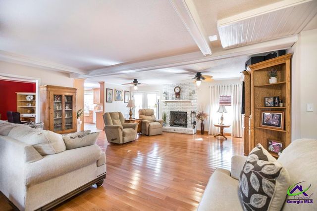 2574 Lower Hartley Bridge, Byron, GA 31008