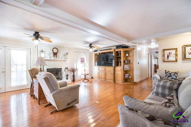 2574 Lower Hartley Bridge, Byron, GA 31008