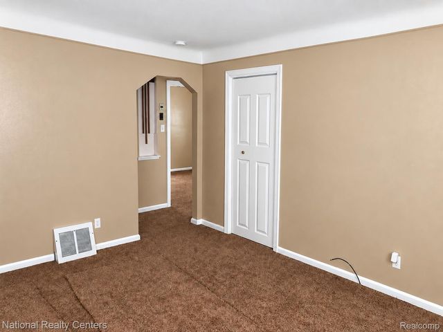 21466 Blackmar Avenue, Warren, MI 48091