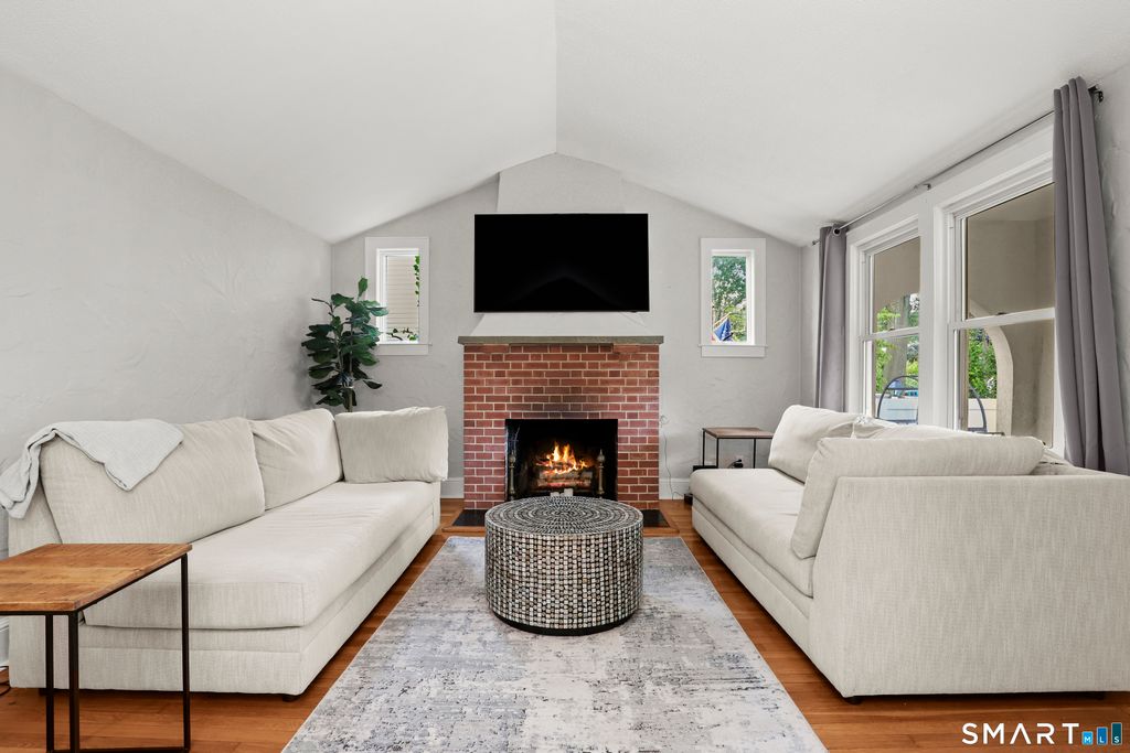 11 Rex Street, Greenwich, CT 06831