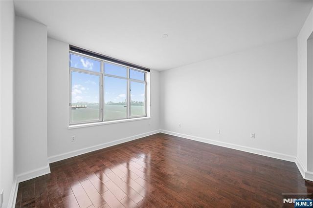 8100 River Road 915, North Bergen, NJ 07047