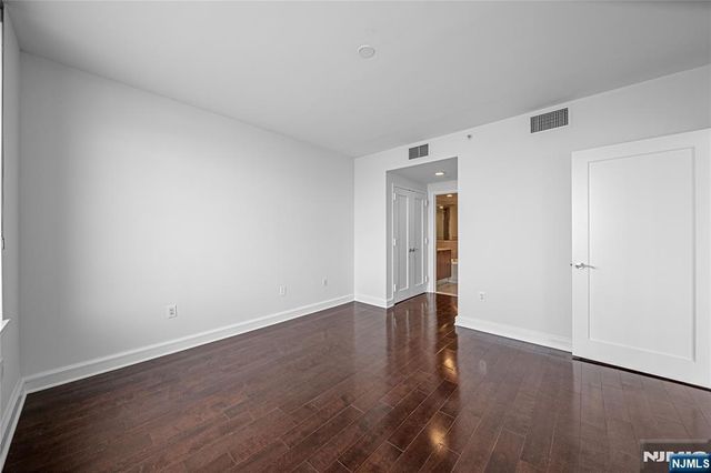 8100 River Road 915, North Bergen, NJ 07047