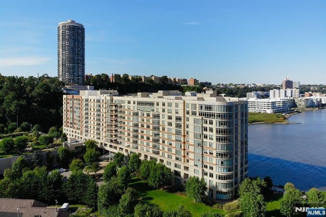 8100 River Road 915, North Bergen, NJ 07047