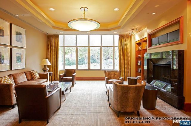 8100 River Road 915, North Bergen, NJ 07047