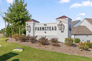 1864 Farmstead Drive, Hixson, TN 37343