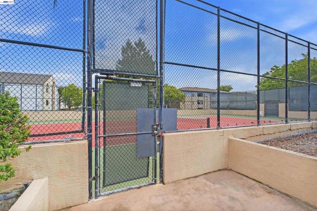 39078 Guardino Dr 208, Fremont, CA 94538