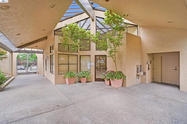 39078 Guardino Dr 208, Fremont, CA 94538