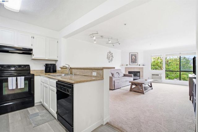 39078 Guardino Dr 208, Fremont, CA 94538