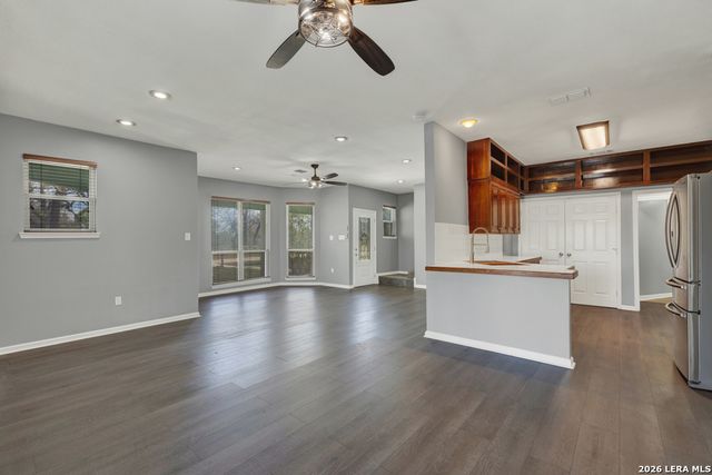 353 Jackson, Kingsbury, TX 78638