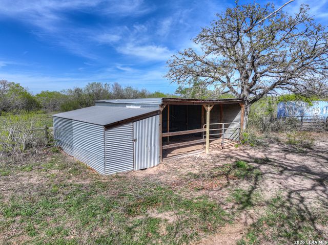 353 Jackson, Kingsbury, TX 78638