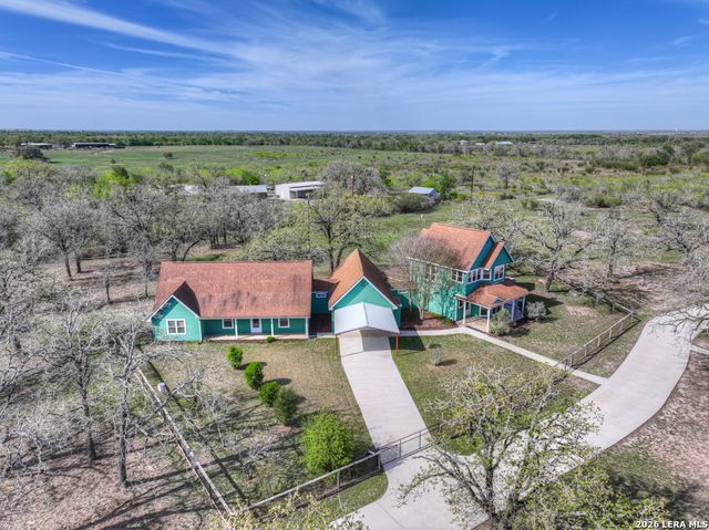 353 Jackson, Kingsbury, TX 78638