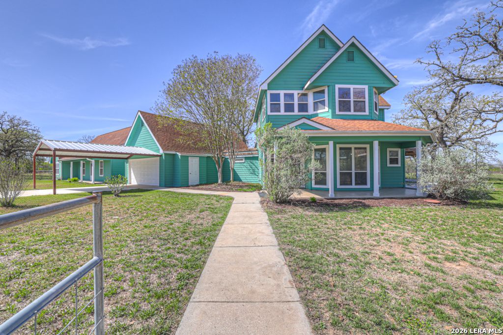 353 Jackson, Kingsbury, TX 78638