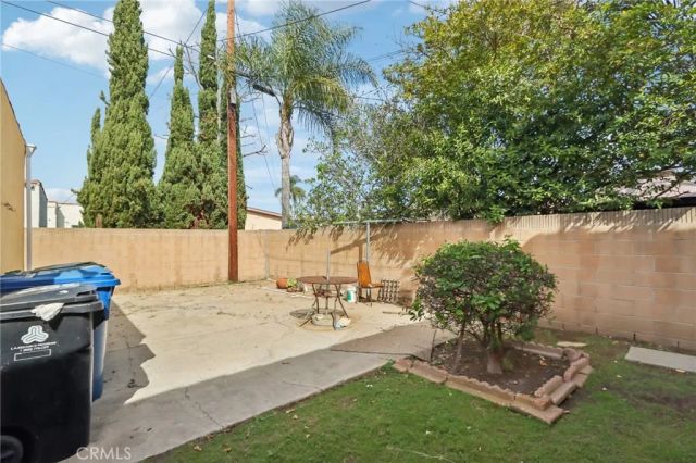 1961 W 84th, Los Angeles, CA 90047