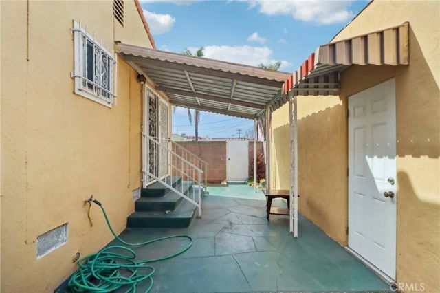 1961 W 84th, Los Angeles, CA 90047