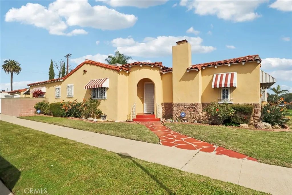 1961 W 84th, Los Angeles, CA 90047