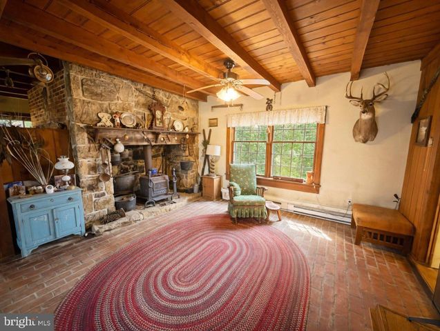 1258 JAINE LN, Chester Springs, PA 19425