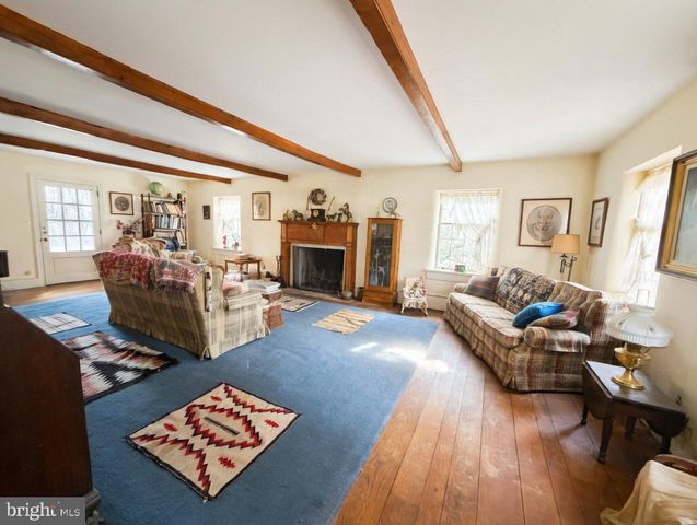 1258 JAINE LN, Chester Springs, PA 19425