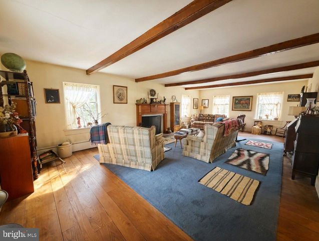 1258 JAINE LN, Chester Springs, PA 19425
