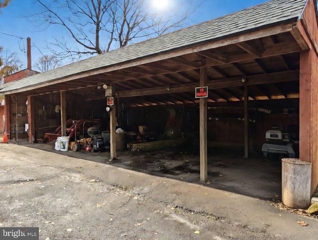 1258 JAINE LN, Chester Springs, PA 19425