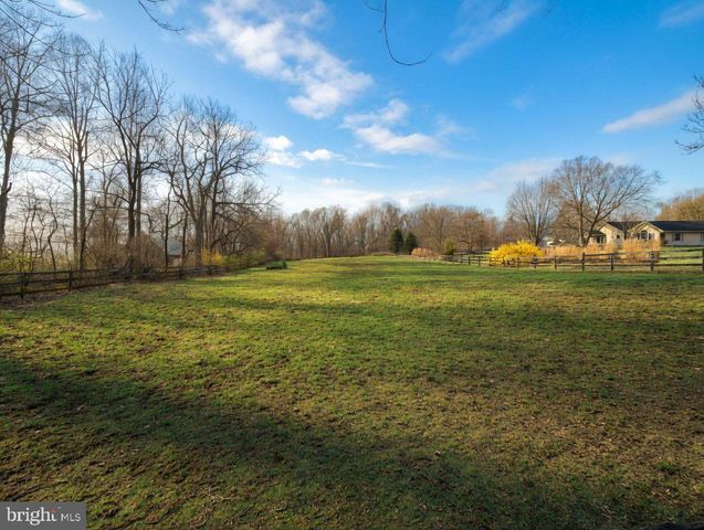 1258 JAINE LN, Chester Springs, PA 19425