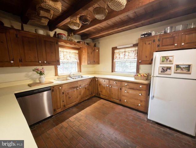 1258 JAINE LN, Chester Springs, PA 19425