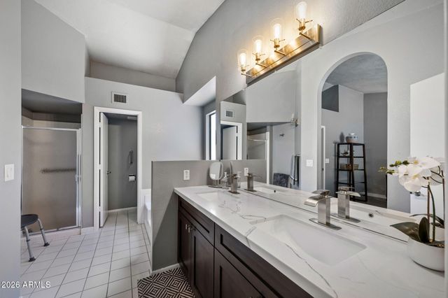 2267 LEISURE WORLD --, Mesa, AZ 85206
