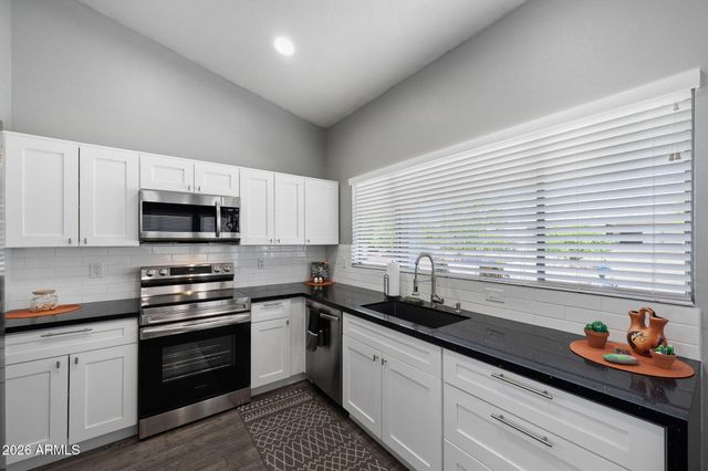 2267 LEISURE WORLD --, Mesa, AZ 85206