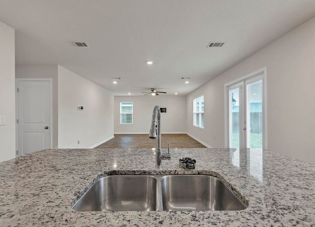 925 Merganser Way, Crestview, FL 32539