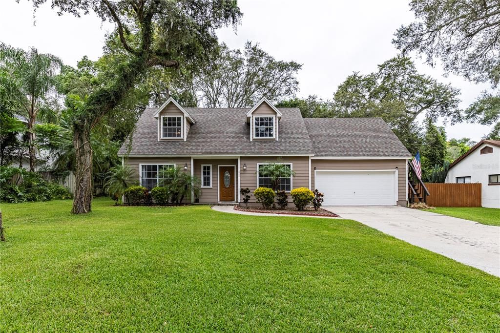 411 S COBBLE COURT, Mount Dora, FL 32757