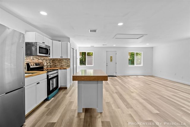 4457 S Croton Hardy Drive, Newaygo, MI 49337
