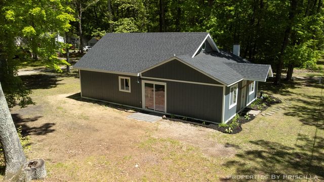 4457 S Croton Hardy Drive, Newaygo, MI 49337