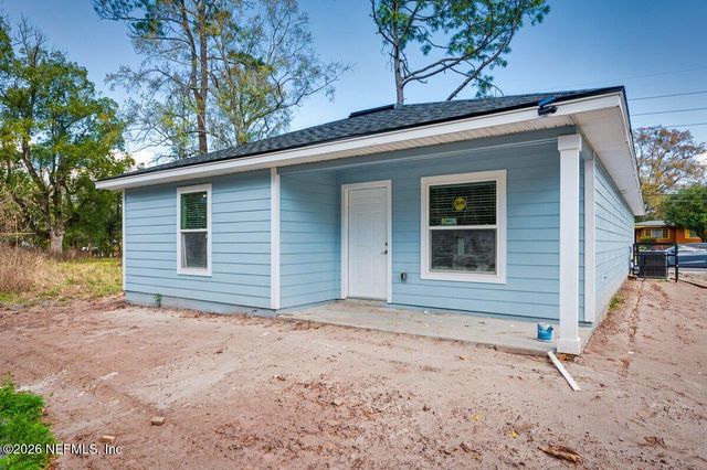 5252 CLEVELAND Road, Jacksonville, FL 32209