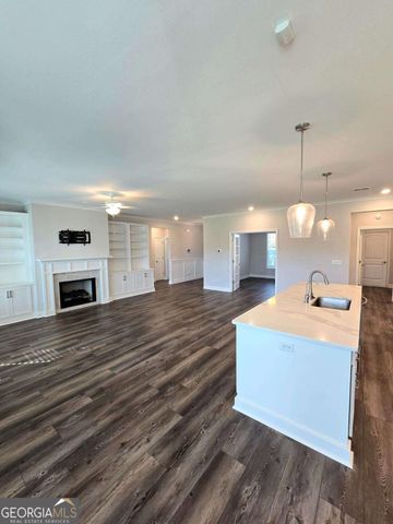390 Harbour Island Circle, Waverly, GA 31565